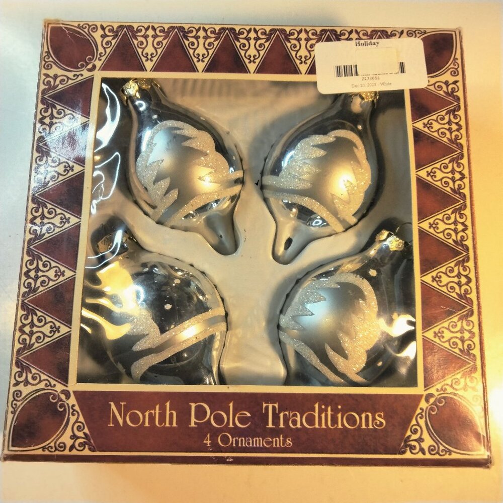 Bradford Christmas Ornament Silver  Glass  North Pole Traditions Franks Nursery - Picture 7 of 10